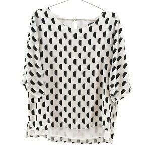 VINCE CAMUTO Short Sleeve Blouse • Small • white, black • polka‎ dot textured
